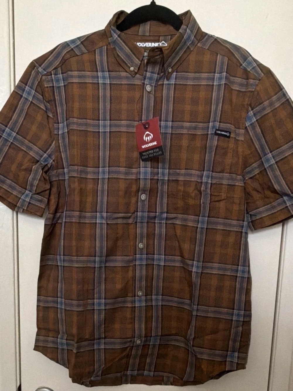 Wolverine Men's Brown Plaid Short-Sleeve Button-Up Shirt